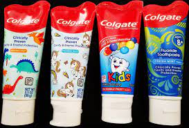 COLGATE FLUORIDE TOOTHPASTE 113G  dinosaur
